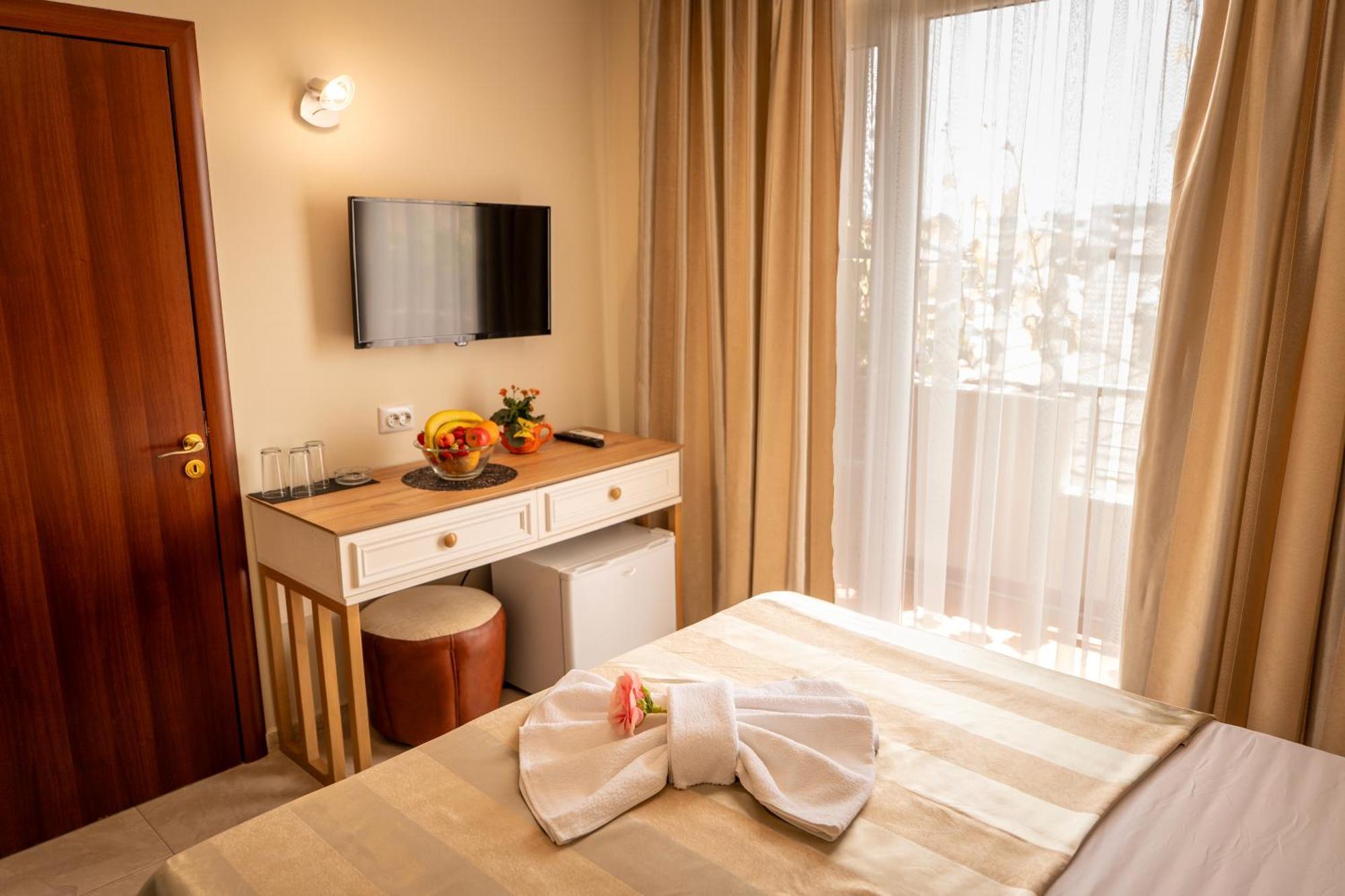 Rodos House Hotel Pomorie Exterior photo